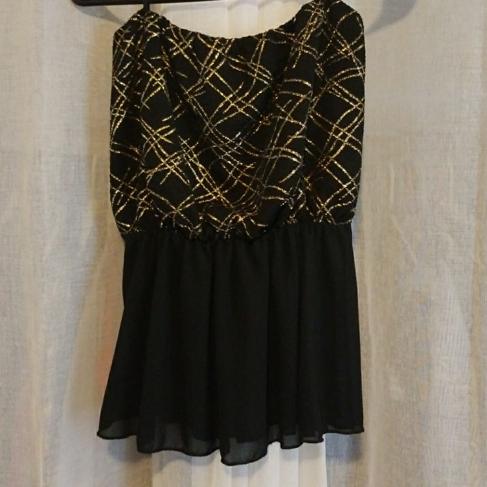 Elegant Black & Gold Sleeveless Top - XL